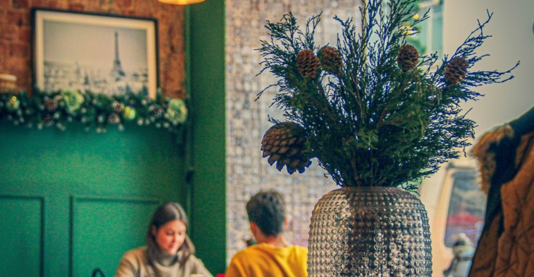 Забудьте о правиле «после 18:00 не есть»: диетолог раскрыла правильный ужин