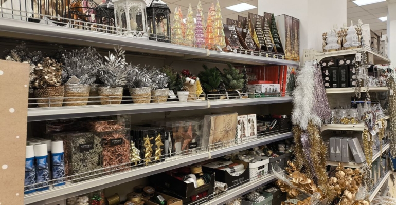 Варианты актуальных подарков подростку на Новый 2026 год